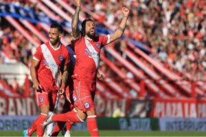 Central Cordoba và Argentinos Juniors