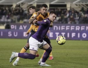 Verona và Fiorentina